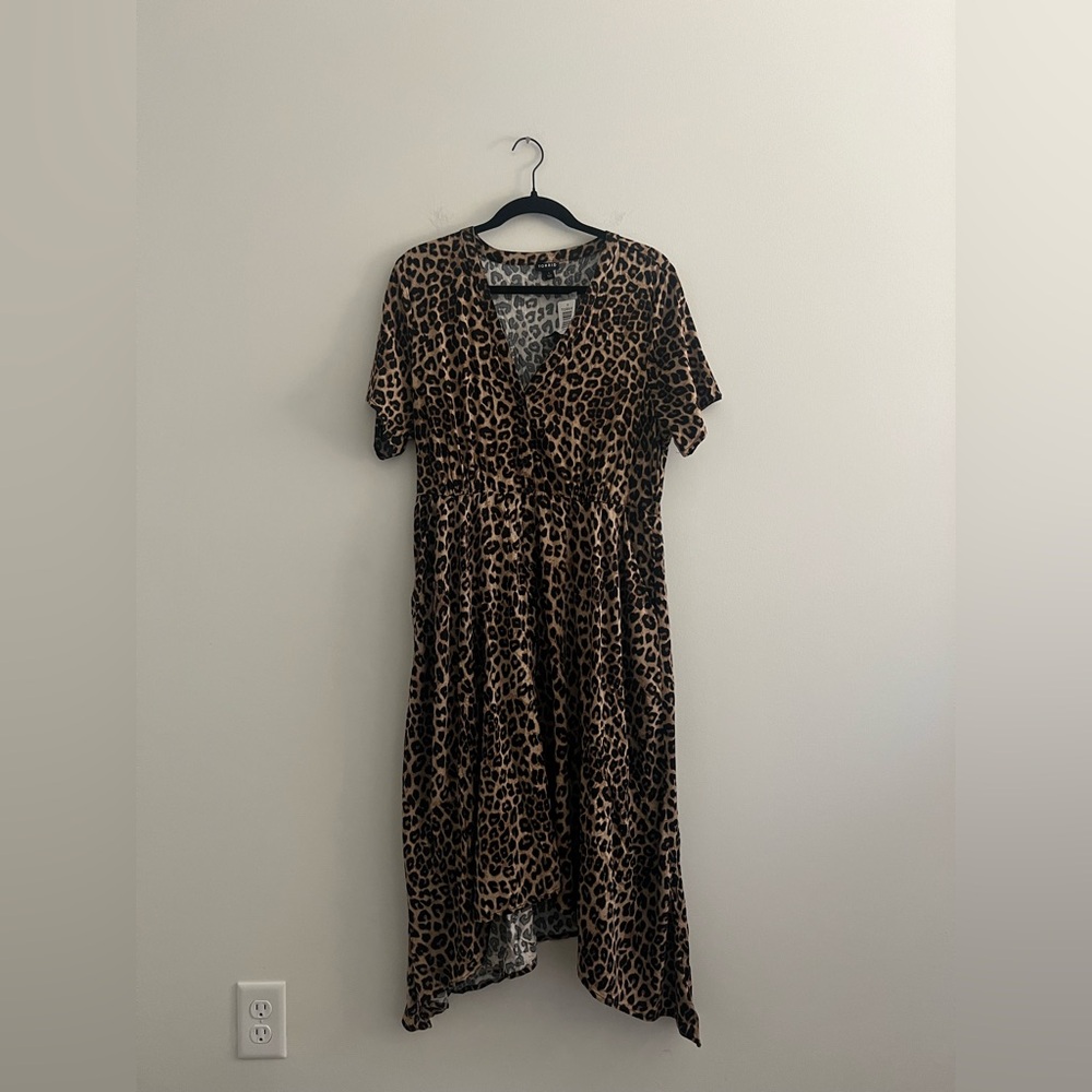 Torrid Leopard Print Challis Midi Dress 1X NWT Animal Print V-Neck